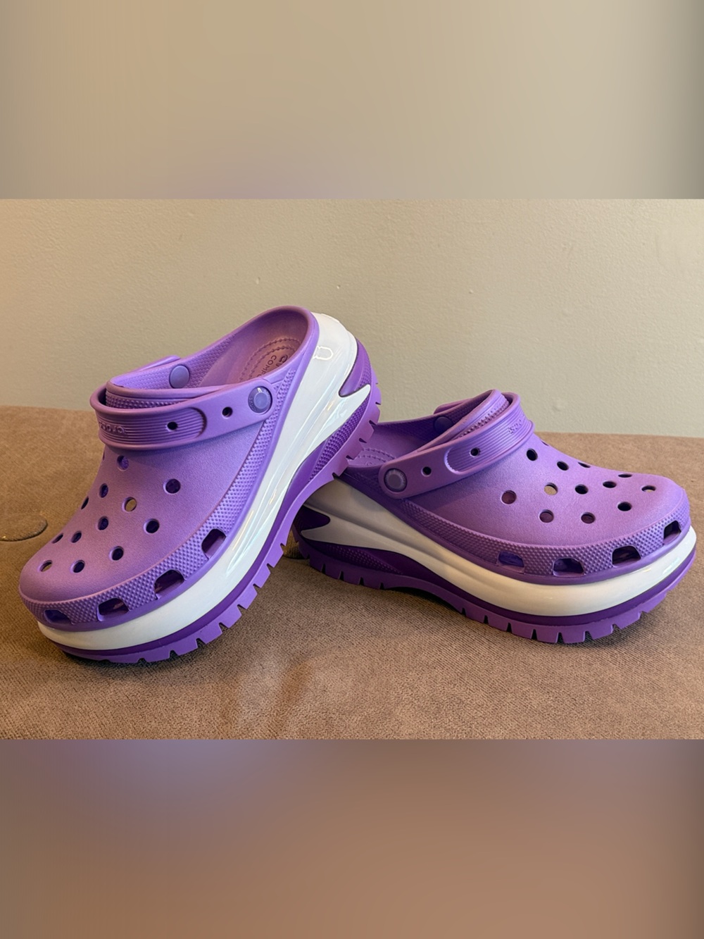 CROCS Mega Crush Clogs Galaxy Purple Women’s Size 8/Mens Size 6 - Picture 5 of 6